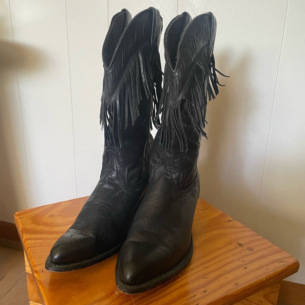 Vintage Laredo Black Leather Fringe Western Boots – Style 51041 – Size 7.5M